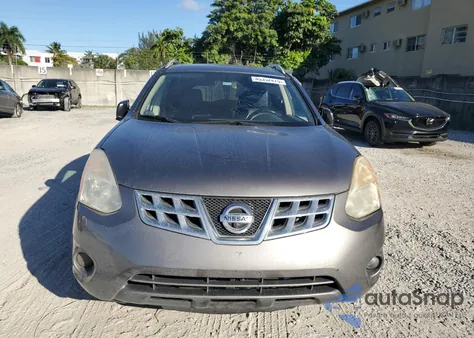 2013 Nissan Rogue S z USA, uszkodzony, nr VIN JN8AS5MV4DW649762
